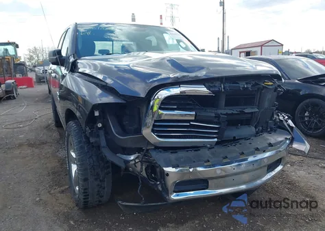 2018 Ram 1500 Big Horn 4X4 5'7 Box z USA, uszkodzony, nr VIN 1C6RR7LG9JS129415